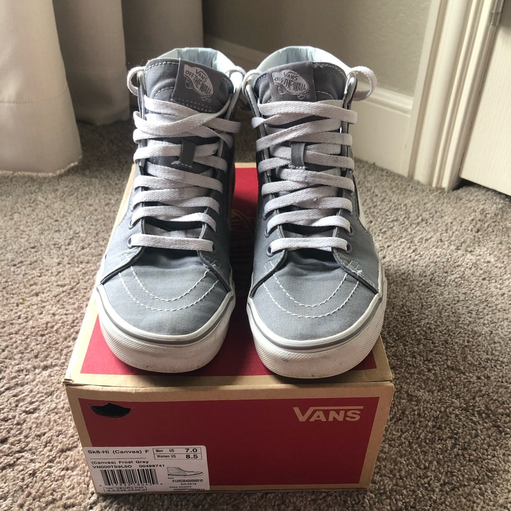 8.5 Women’s Sk8 Hi Vans (canvas)